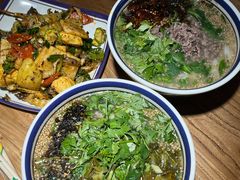 招牌生烫牛肉米线-云阿蛮生烫牛肉米线(景星店)