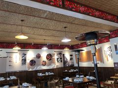 大堂-岳记兴隆·青城腊排铜火锅(融创店)