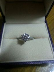 -威德钻石-克拉钻大本营(南京东路店)