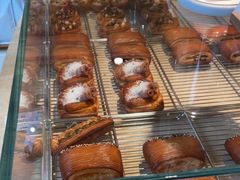 -VERIE BAKEHOUSE