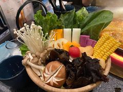 -湊湊火锅·茶憩(打浦桥日月光店)