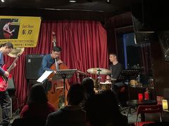-东岸Cafe 爵士俱乐部
