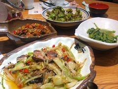 -黄泥岗·地道湖北菜(奥特莱斯店)