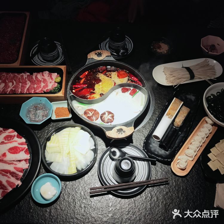 看到这个熊猫来了的火锅店，就决定来尝尝这家
