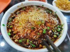 -牛一嘴·兰州牛肉面·大盘鸡(财富中心店)