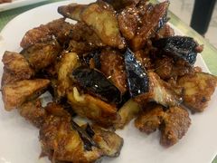 焦糖茄子牛肉粒-桃子餐厅·天津菜(红星路直营店)