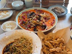 -严记小天府酸菜鱼(西四路店)