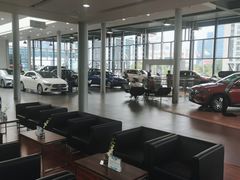 -杭州中升之星奔驰4S店(滨江店)