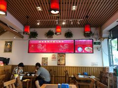大堂-重庆烧鸡公火锅(簋街店)