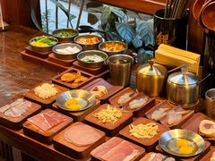 -银米·云南传统过桥米线(双廊黑金冠店)