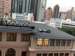 -香港大学