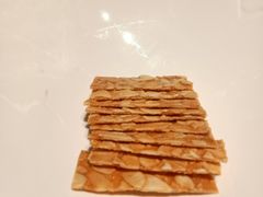 杏仁酥-宫燕府·京菜·烤鸭·淮扬菜(王府中心店)