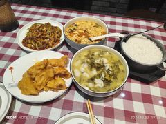 -小锅饭豆腐馆(嘉陵江街店)