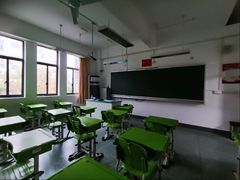 -上海市惠民中学