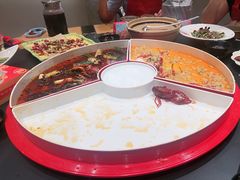-肥肥虾庄·金牌油焖大虾(汉口城市广场店)