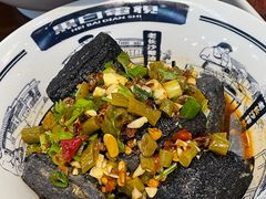 -黑白电视长沙小吃(美林M·LIVE天地东座店)
