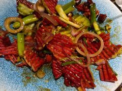 -小董哥烤串·爆汁大油边(故宫店)