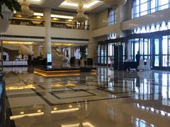 -乌兰湖畔草坪轻奢营地