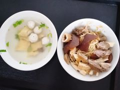 肉丸汤-松树干拌面店