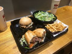 -The Habit Burger Grill 哈比特汉堡(爱琴海店)