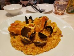 -港丽餐厅(高德置地店)