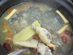 -濠轩阁特色生蚝火锅(水湾路店)