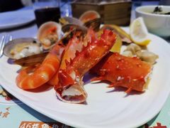 -亚洲国际大酒店·云顶阁旋转自助餐厅