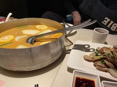 -肥仔文澳门猪骨煲(南京西路店)