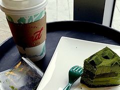 -星巴克臻选(威海威高广场店)