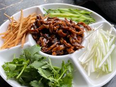 京酱肉丝-我去·春饼文化主题餐厅(国定路总店)