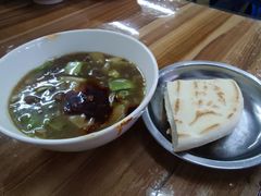 -老字号贾家肉丸糊辣汤(光明巷店)