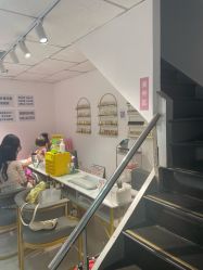 -丽心自助美甲美睫