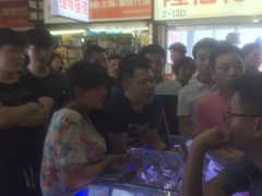 -上海不夜城广场(上海不夜城金融大厦店)