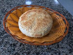 烧饼-清真喜兰老丁羊汤特色小吃