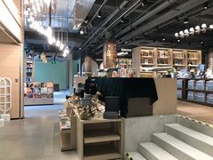 -光海书局(南京东路第一百货店)