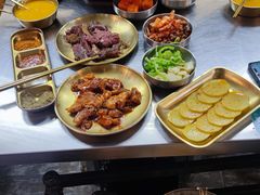 -胡悦里韩式烤肉(芝罘万达广场店)