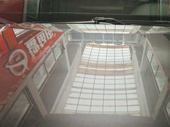 -鲨鱼皮汽车凹陷玻璃修复(静安店)