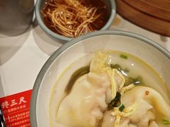 -馋三尺蟹粉小笼(人民广场店)