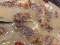 -霄汉牛三鲜湖北砂锅菜(万松园2店)