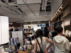 -茑屋书店(天目里店)