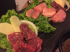 -炼火烤肉店