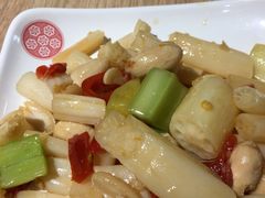 爽脆鲜藕尖-老班长手工灌汤包老店(东山店)