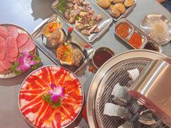 -围炉肉舍•炭烤活鳗•丹东海鲜烤肉(步行街店)