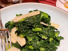 冬笋炒塔菜-杭州西子湖四季酒店·金沙厅
