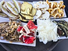 -野菌皇海景野生菌火锅(滨海大道店)