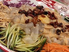 -闯关东东北农家菜(崂山石老人店)
