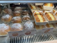 -小飞象面包公社(珠江路金鹰店)