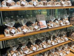 -Laderach 莱德拉(上海环贸iapm店)