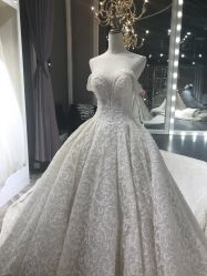 -Lady  Jane高端婚纱礼服馆