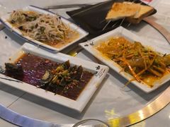 -哈尔滨烧烤·山河村铁锅炖(交大店)